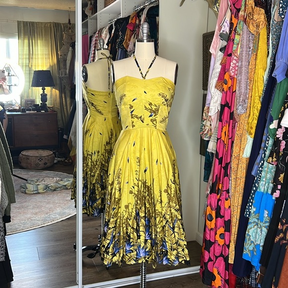 Deadly Dames Yellow Floral 1950s Tiki Dress Size S - Picture 5 of 6